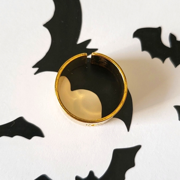 Spider Ring - Picture 2 of 2